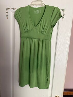 Green Short-Sleeve V-Neck Empire Dress - Womens